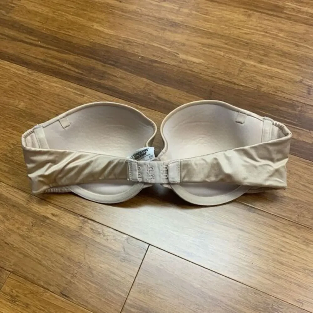 Maidenform Bra Women 34C Beige Self Expressions Strapless Beige Smooth Underwire